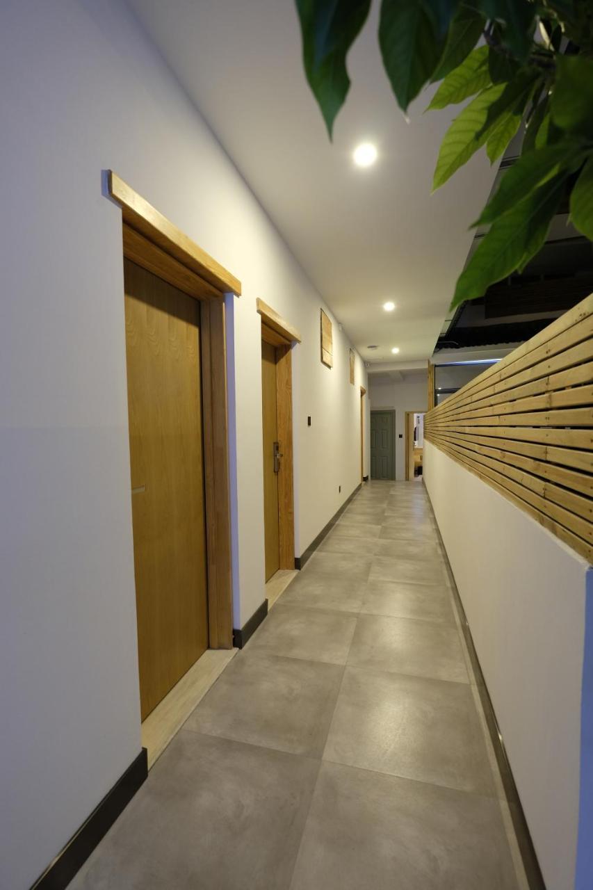 Dali Loft Travelling With Hostel Exterior photo